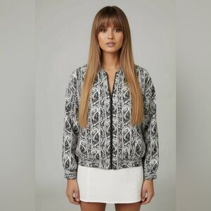 🔸Vintage Paisley Printed bomber jacket